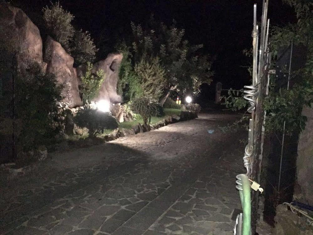 סרדרה Hotel Monreale מראה חיצוני תמונה